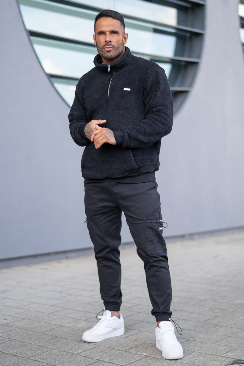 TRUMBELL SHERPA SWEATER - BLACK
