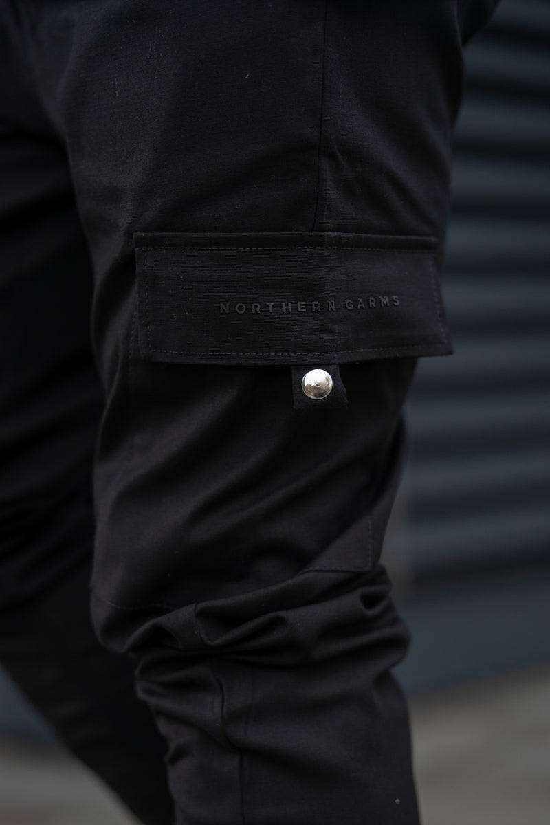 BARRACK CARGO TROUSERS - BLACK