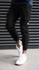 GUARD CARGO TROUSERS - BLACK